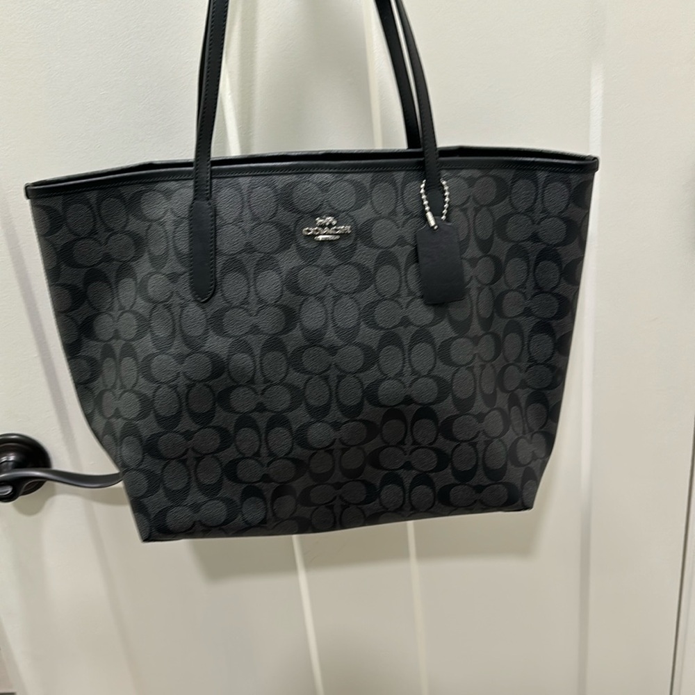 Coach tote